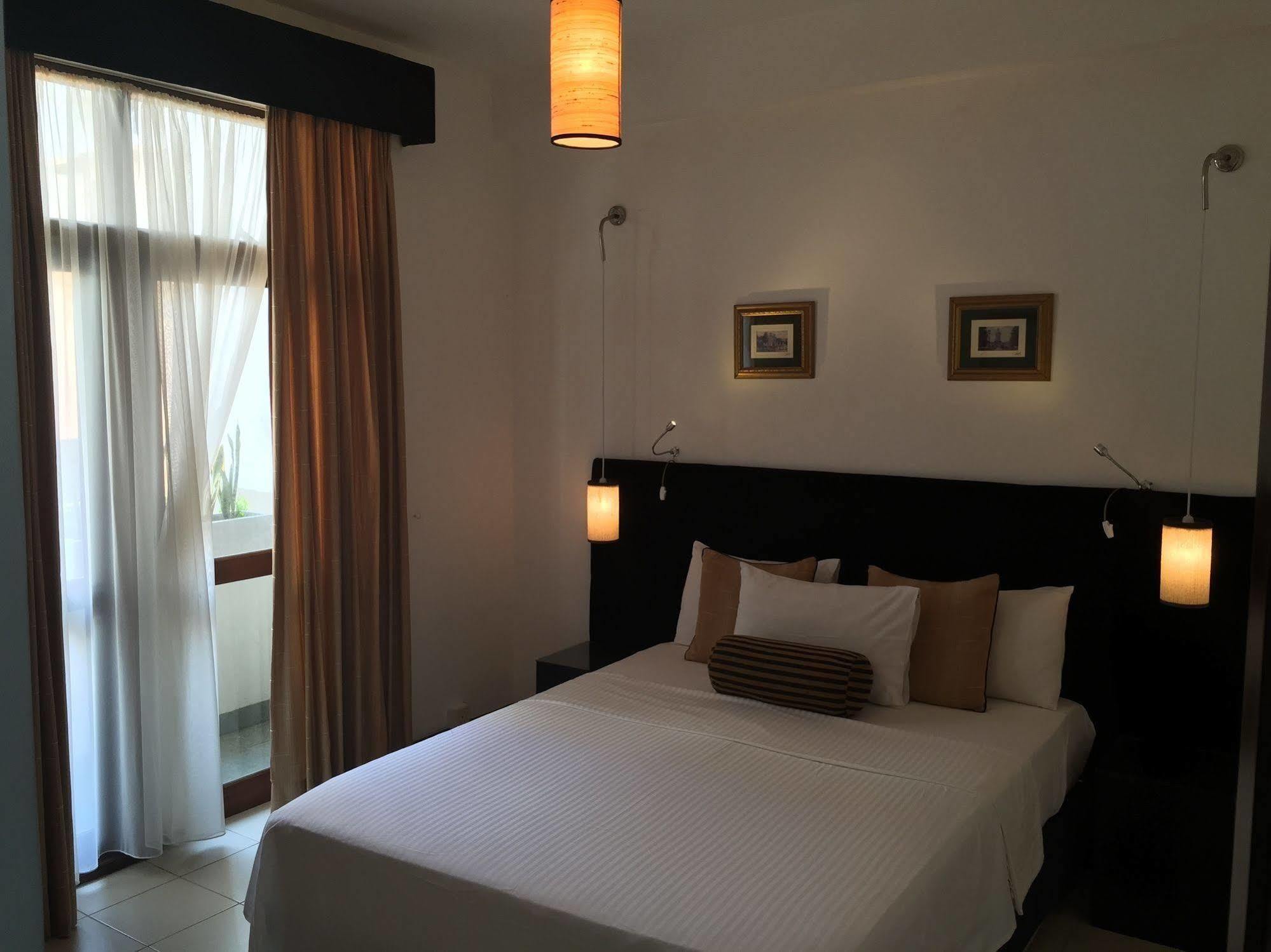 Cj Villas Colombo Exterior photo